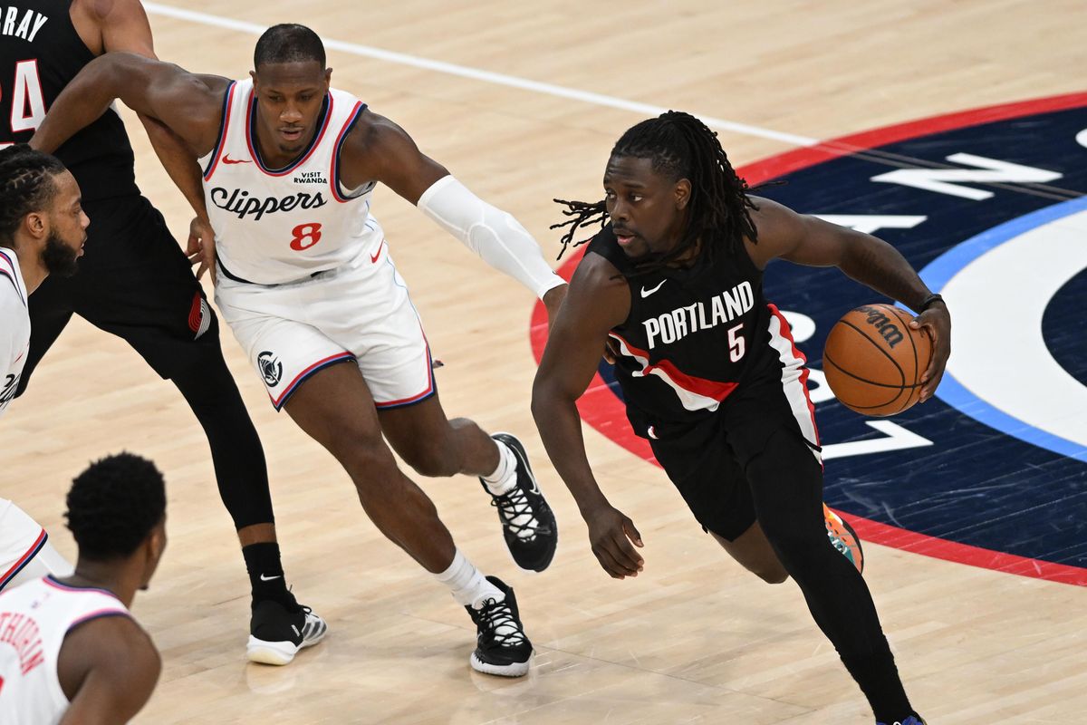Portland Trailblazers guard Jrue Holiday (5) drives to the basket during a game between the Los Angeles Clippers and the Portland Trailblazers on Tuesday, March 31, 2026 at Intuit Dome in Inglewood Calif Portland Trailblazers guard Jrue Holiday (5) drives to the basket during a game between the Los Angeles Clippers and the Portland Trailblazers on Tuesday, March 31, 2026 at Intuit Dome in Inglewood Calif