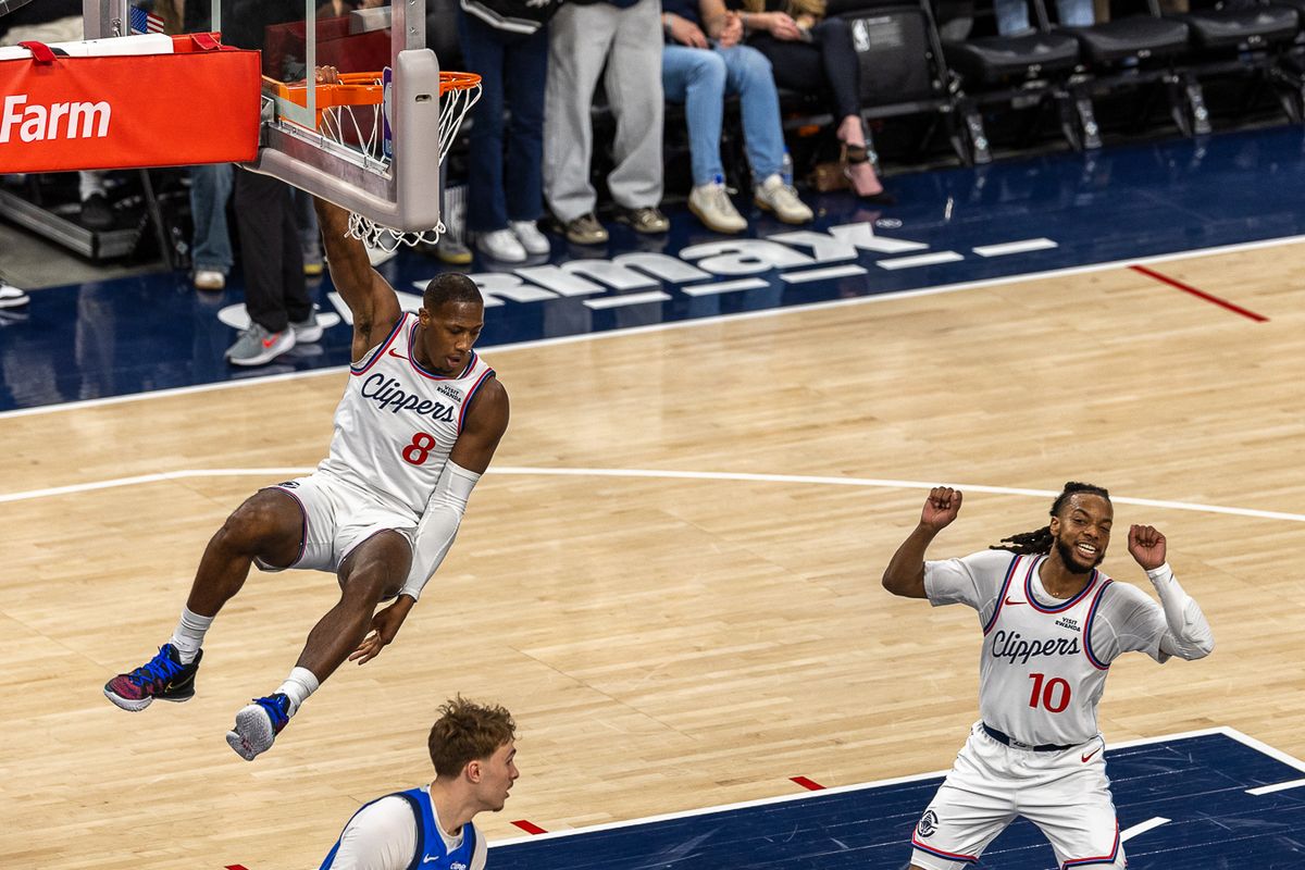 Los Angeles Clippers guard Kris Dunn (8) dunks the ball during an NBA basketball game against the Dallas Mavericks, Tuesday April 7, 2026 in Inglewood, Calif. Los Angeles Clippers guard Kris Dunn (8) dunks the ball during an NBA basketball game against the Dallas Mavericks, Tuesday April 7, 2026 in Inglewood, Calif.