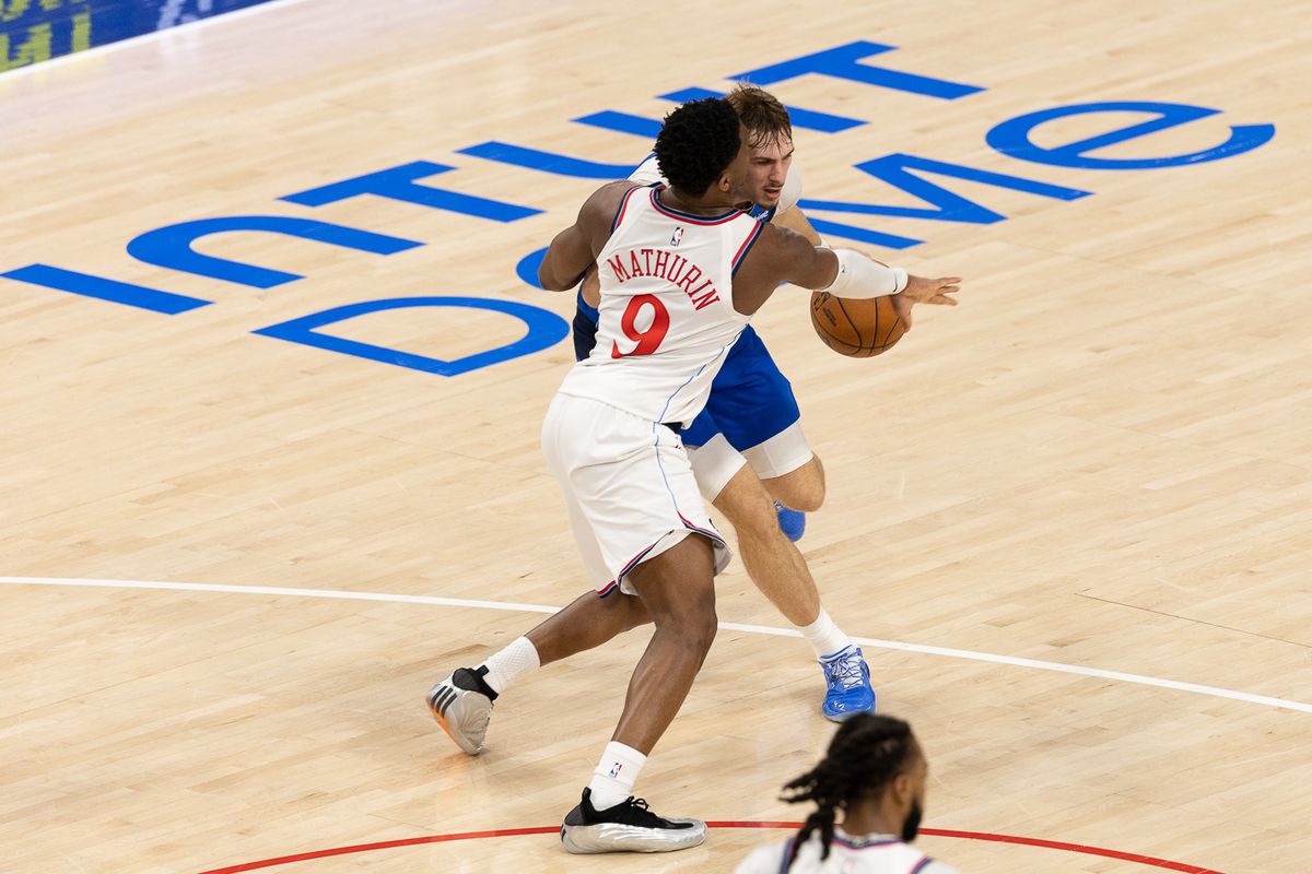 Los Angeles Clippers guard-forward Bennedict Mathurin (9) defends during an NBA basketball game against the Dallas Mavericks, Tuesday April 7, 2026 in Inglewood, Calif. Los Angeles Clippers guard-forward Bennedict Mathurin (9) defends during an NBA basketball game against the Dallas Mavericks, Tuesday April 7, 2026 in Inglewood, Calif.