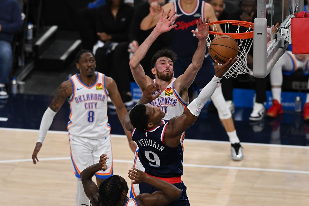 Los Angeles Clippers guard Bennedict Mathurin (9) lays the ball in during a game between the Los Angeles Clippers and OKC Thunder on Wednesday, April 8, 2026 at Intuit Dome in Inglewood Calif
