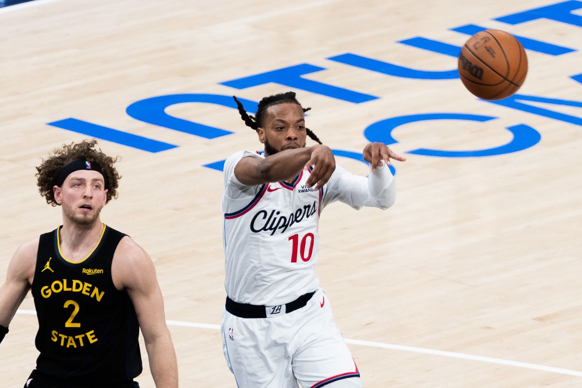 Los Angeles Clippers guard Darius Garland (10) passes the ball during an NBA basketball game against the Golden State Warriors,Sunday April 12th, 2026 in Inglewood, California. 