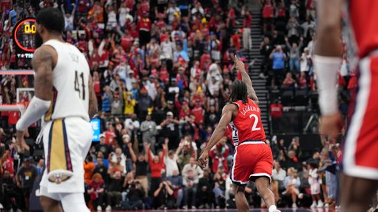 Leonard's buzzer-beater lifts Clippers past Pelicans in NBA Cup opener taken at Intuit Dome (Los Angeles Clippers)