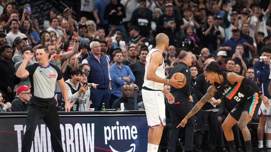 Clippers Blow 25-Point Lead in Stunning Collapse Against Spurs taken San Antonio, TX (Los Angeles Clippers)