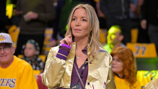 Buss family to sell remaining Lakers ownership stake taken in Los Angeles (Los Angeles Lakers). Photo by Jayne Kamin-Oncea-Imagn Images