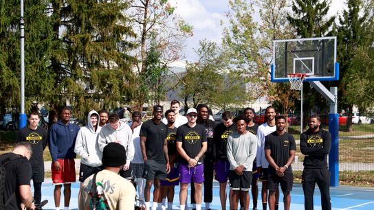 Five questions facing Lakers ahead of training camp taken Los Angeles (Los Angeles Lakers). Photo by REUTERS/Borut Zivulovic