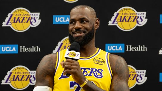Lakers’ LeBron James cleared for contact drills, to be reevaluated in 1–2 weeks taken in Los Angeles (Los Angeles Lakers)