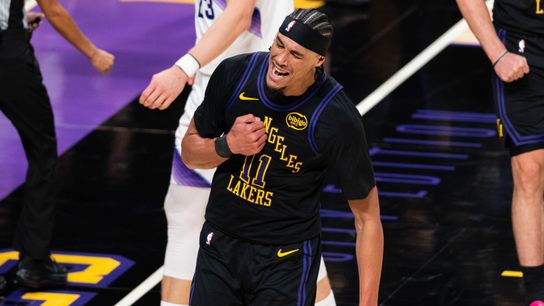 Lakers vs. Clippers Preview: Battle for LA showdown in Cup matchup taken in Los Angeles (Los Angeles Lakers)