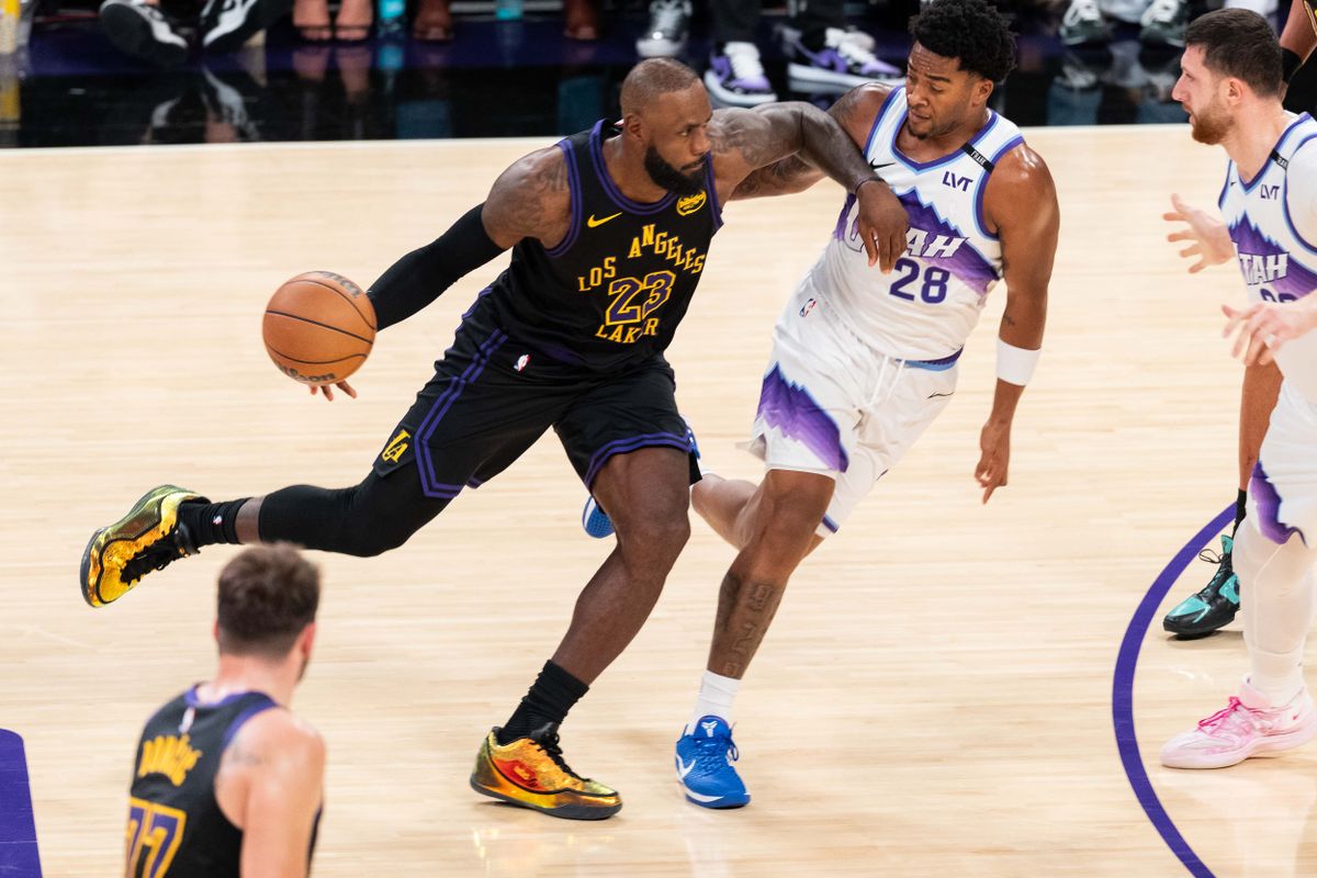 LA Lakers forward Lebron James (23), looking to score at an NBA basketball game against the Utah Jazz,Tuesday November 18th, 2025 in Los Angeles California