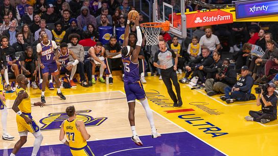 Phoenix Suns Mark Williams 15 during NBA game against the Los Angeles Lakers on Monday, December 1st 2025 in Los Angeles California. Phoenix Suns Mark Williams 15 during NBA game against the Los Angeles Lakers on Monday, December 1st 2025 in Los Angeles California.