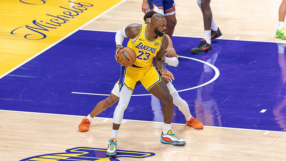 Los Angeles Lakers Lebron James 23 dribbles the ball during NBA game against the Phoenix Suns on Monday, December 1st 2025 in Los Angeles California. 