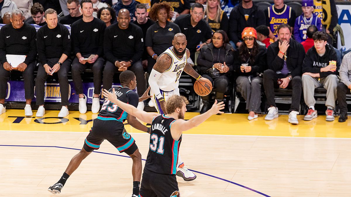 Los Angeles Lakers Lebron James 23 dribbles the ball during NBA game against the Memphis Grizzlies on Sunday January 4th, 2026, in Los Angeles California. 