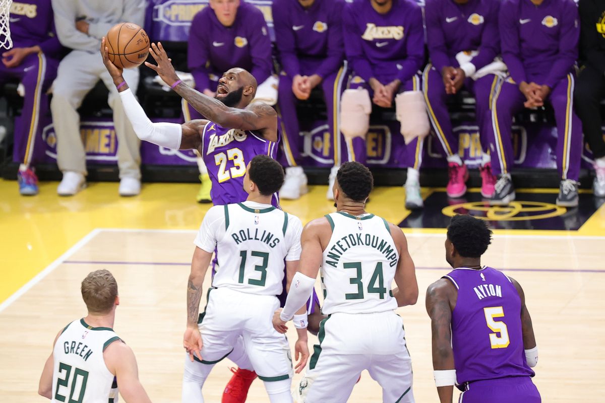 Los Angeles Lakers SF LeBron James (23) attempts a lay up during an NBA game against the Milwaukee Bucks on January 9, 2026 in Los Angeles, CA.