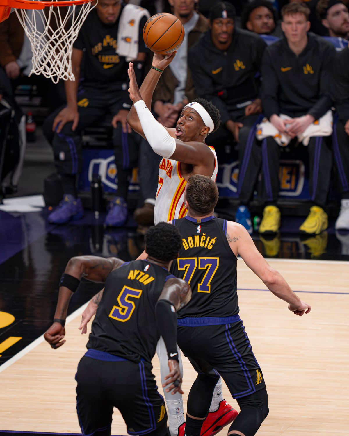 Atlanta Hawks forward Onyeka Okongwu (17) shooting for 2 during an NBA basketball game against the Los Angeles Lakers on January 13th, 2026 in Los Angeles, CA.