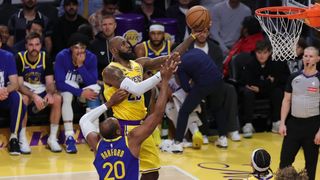Lakers at Warriors Preview: LeBron James back in lineup taken in San Fransico (Los Angeles Lakers). Photo by Darwin Walker - The Sporting Tribune