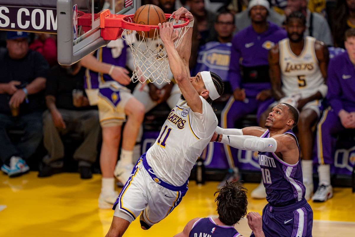 Los Angeles Lakers center Jaxson Hayes (11) successfully dunking the basketball during an NBA basketball game against the Sacramento Kings on March 1st, 2026 in Los Angeles, CA. Los Angeles Lakers center Jaxson Hayes (11) successfully dunking the basketball during an NBA basketball game against the Sacramento Kings on March 1st, 2026 in Los Angeles, CA.