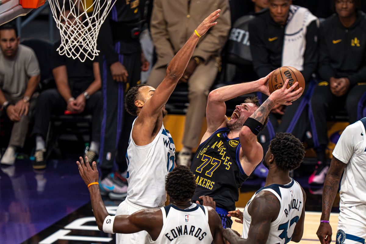 Los Angeles Lakers guard Luka Doncic (77) fighting through a knee injury during an NBA basketball game against the Minnesota Timberwolves on March 10th, 2026 in Los Angeles, CA.