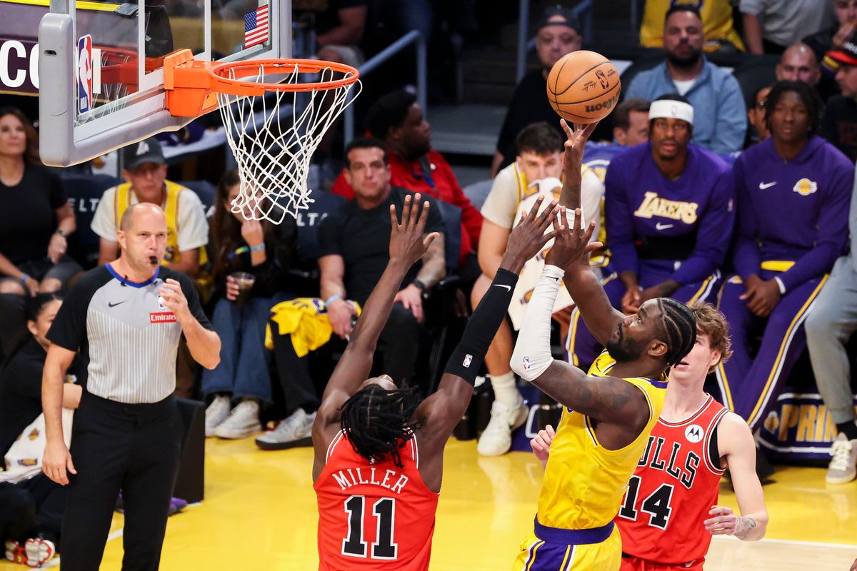 Deandre Ayton #5 of the Los Angeles Lakers shoots the ball during an NBA basketball game against the Chicago Bulls, Thursday March 12, 2026 in Los Angeles, Calif.