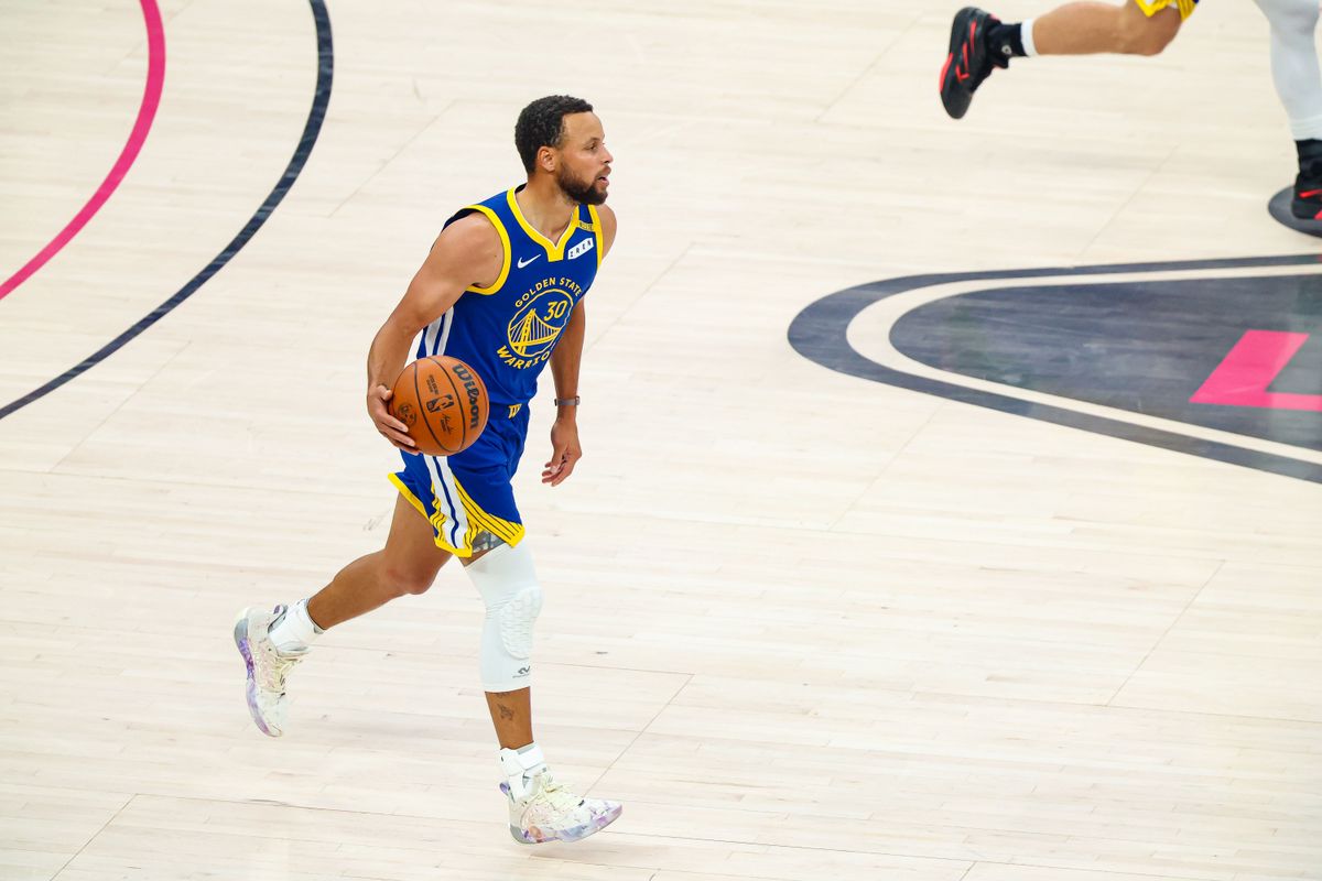 Golden State Warriors guard Stephen Curry (30) drives up court during the third quarter of a basketball game between the Golden State Warriors and Los Angeles Lakers at T-Mobile Arena in Las Vegas, NV, Tuesday, Oct. 13, 2026. Golden State Warriors guard Stephen Curry (30) drives up court during the third quarter of a basketball game between the Golden State Warriors and Los Angeles Lakers at T-Mobile Arena in Las Vegas, NV, Tuesday, Oct. 13, 2026.