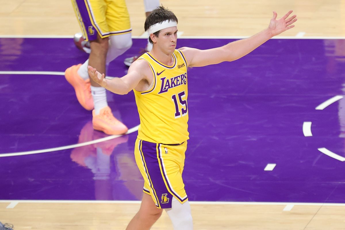 Los Angeles Lakers G Austin Reaves (15) reacts during an NBA basketball game against the Denver Nuggets, Friday October 16, 2026 in Los Angeles, Calif.