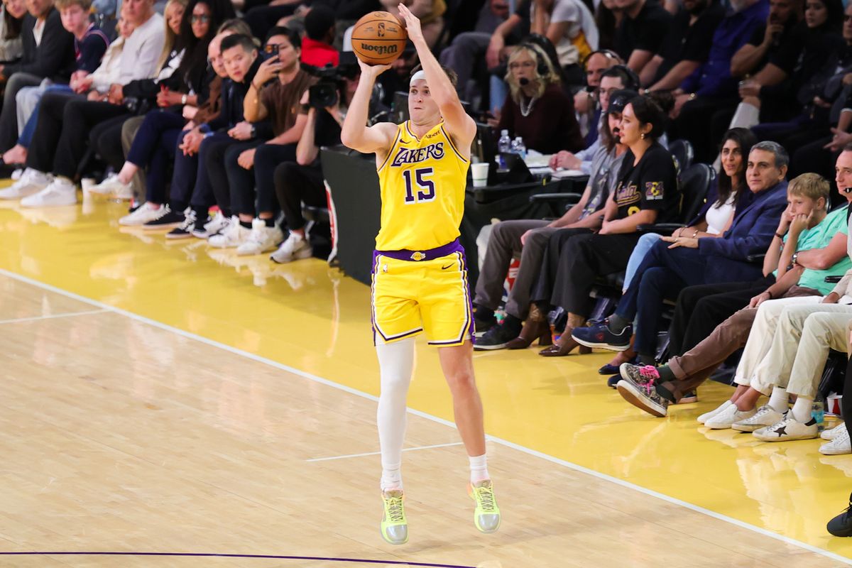 Los Angeles Lakers G Austin Reaves (15) shoots the basketball during an NBA basketball game against the Denver Nuggets, Friday October 16, 2026 in Los Angeles, Calif.