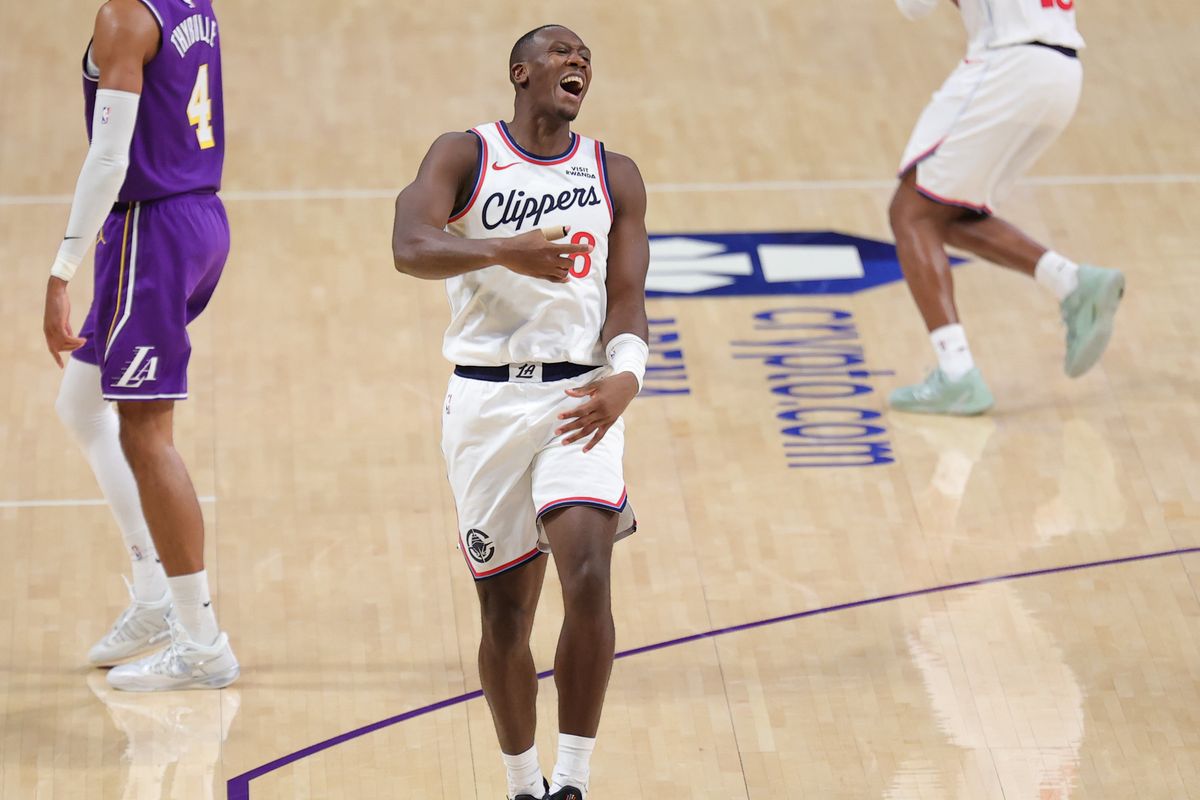 Los Angeles Clippers G Kris Dunn (8) reacts to a call during an NBA basketball game against the Los Angeles Lakers, Friday October 23, 2026 in Los Angeles, Calif. Los Angeles Clippers G Kris Dunn (8) reacts to a call during an NBA basketball game against the Los Angeles Lakers, Friday October 23, 2026 in Los Angeles, Calif.