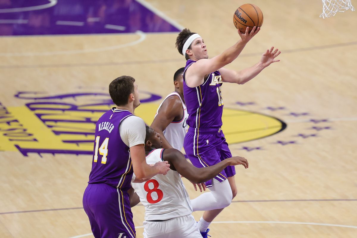 Los Angeles Lakers G Austin Reaves (15) shoots a layup during an NBA basketball game against the Los Angeles Clippers, Friday October 23, 2026 in Los Angeles, Calif. Los Angeles Lakers G Austin Reaves (15) shoots a layup during an NBA basketball game against the Los Angeles Clippers, Friday October 23, 2026 in Los Angeles, Calif.