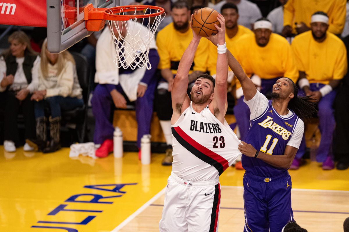 Los Angeles Lakers forward Ziaire Williams (11) fights for the rebound against Portland Trailblazers center Donovan Clingan (23) during an NBA basketball game against Portland Trailblazers, Tuesday, October 27, 2026 in Los Angeles. Los Angeles Lakers forward Ziaire Williams (11) fights for the rebound against Portland Trailblazers center Donovan Clingan (23) during an NBA basketball game against Portland Trailblazers, Tuesday, October 27, 2026 in Los Angeles.