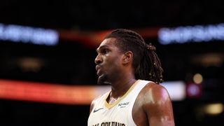 Lakers officially sign three-time champion Kevon Looney taken in Los Angeles (Los Angeles Lakers). Photo by Mark J. Rebilas-Imagn Images