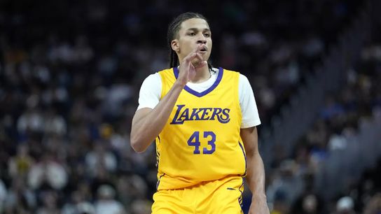 Cameron Carr shines in Lakers' Summer League opener loss to Warriors taken San Francisco (Los Angeles Lakers). Photo by Thearon W. Henderson / Getty Images