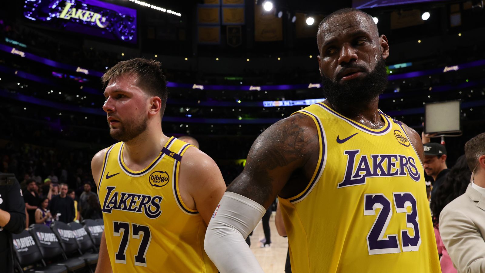 Lakers Grind Out Gritty Game 2 Win, 94-85