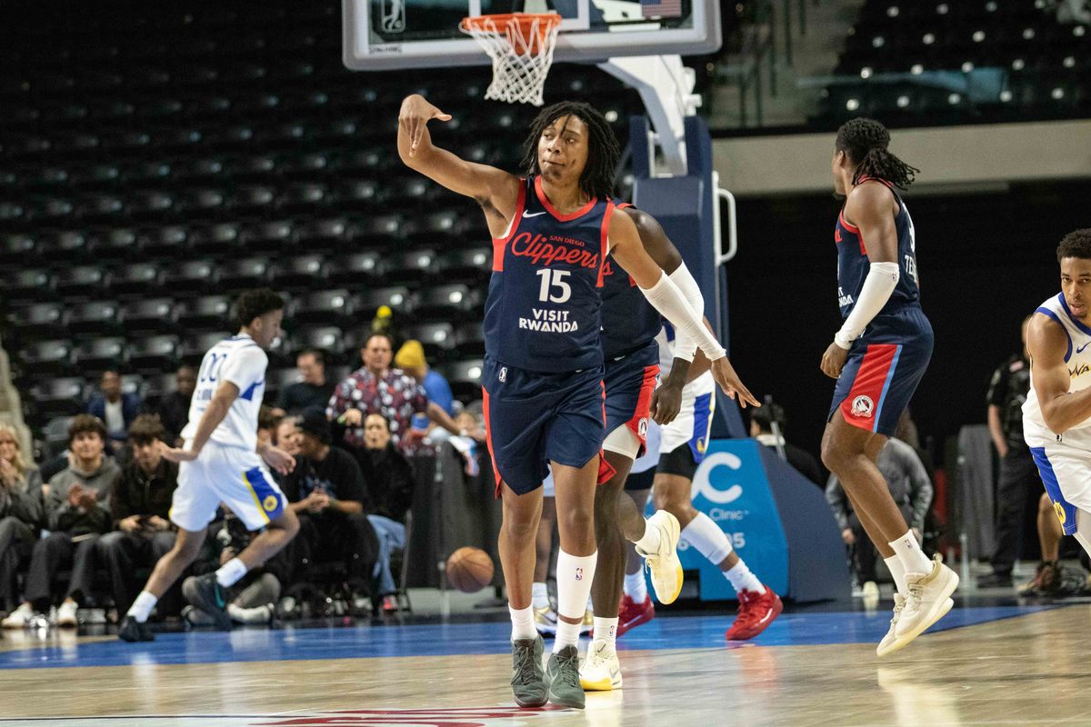SD Clippers guard TyTy Washington (15) reacts after a three-point shot during a G-League basketball game between the Santa Cruz Warriors and the San Diego Clippers Sunday, Dec. 14, 2025 at Frontwave Arena in Oceanside, CA. 