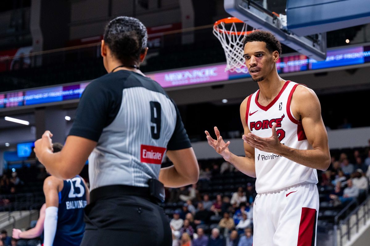 Sioux Falls forward Steve Settle (2) reacts to being called for a foul during a G League Basketball game between Sioux Falls and San Diego, Saturday December 27, 2025 at Frontwave Arena in Oceanside, Calif.