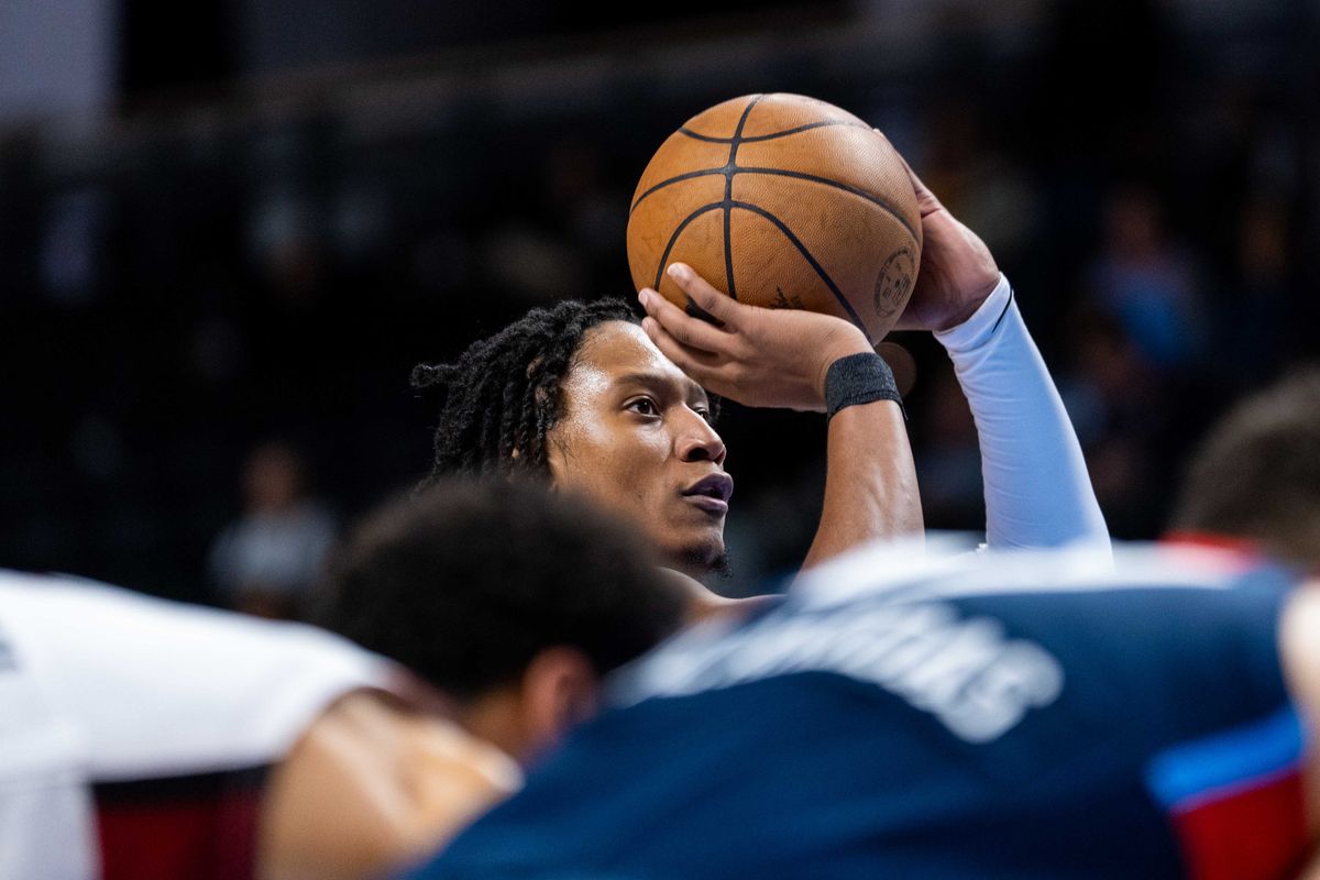 San Diego Clippers guard TyTy Washington (15) shoots a free throw during a G League Basketball game between Sioux Falls and San Diego, Saturday December 27, 2025 at Frontwave Arena in Oceanside, Calif.