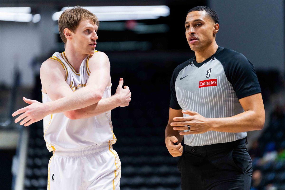 San Diego Clippers guard Matt Allocco (27) talks to a referee during an NBA G League Basketball game between Iowa and San Diego, Saturday January 10, 2026 at Frontwave Arena in Oceanside, Calif.