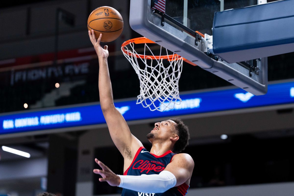San Diego Clippers forward Patrick Baldwin (23) attempts a layup during an NBA G League Basketball game between the Oklahoma City Blue and the San Diego Clippers, Friday January 23, 2026 in Oceanside, Calif.
