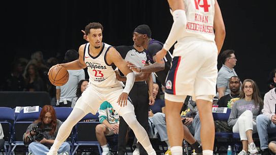 San Diego Clippers win in season opener against Stockton Kings