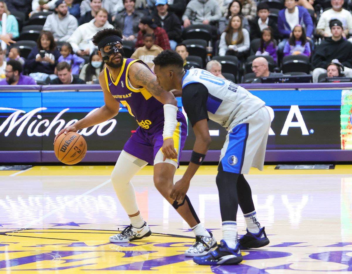#7 Jordan Goodwin of the South Bay Lakers dribbles the ball up against the Texas Legends on January 29, 2025 at UCLA Health and Training Center