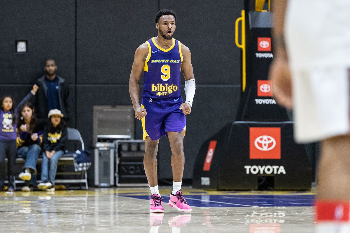 South Bay Lakers guard Bronny James Jr. (9), celebrates during an NBA G League basketball game against the Memphis Hustle, Saturday, January 3, 2026, in El Segundo, Calif.
