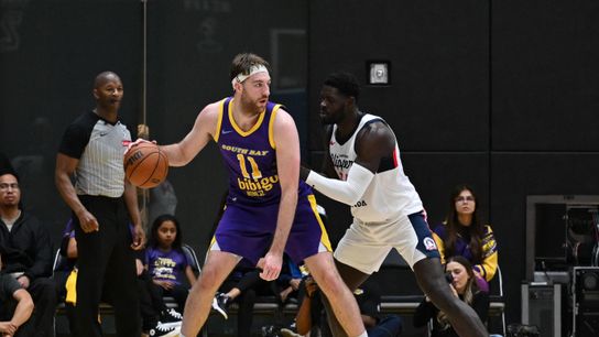Timme drops 31, South Bay Lakers snap two-game skid with win over San Diego Clippers taken at UCLA Health Training Center (South Bay Lakers)