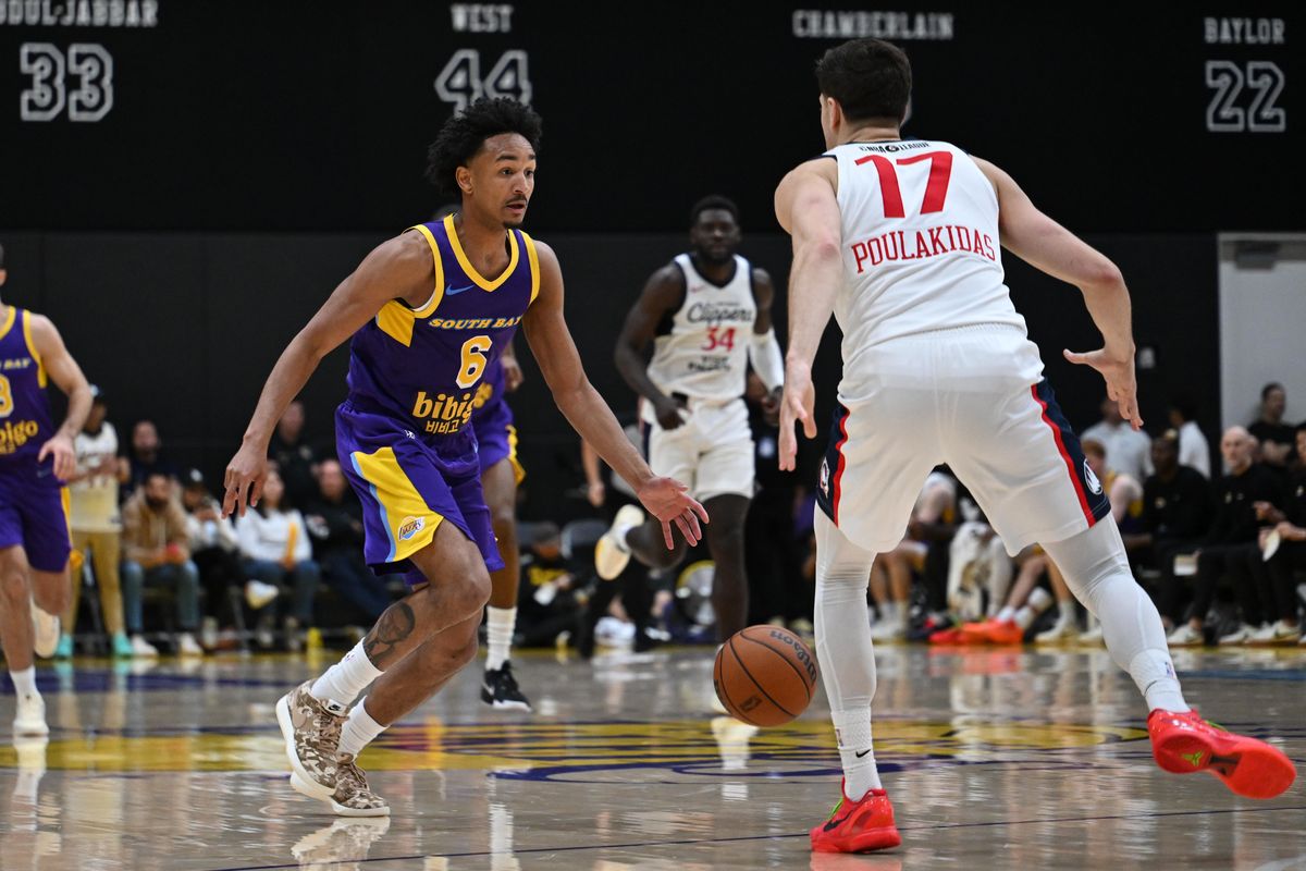 South Bay Lakers Guard Kobe Bufkin (6) dribbles the ball during a G-League basketball game between the South Bay Lakers and San Diego Clippers Wednesday, January 14, 2026 at UCLA Health Training Center in El Segundo, Calif.