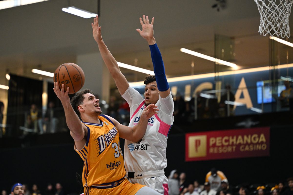 South Bay Lakers guard Chris Manon (30) drives to the basket during a G-League basketball game between the South Bay Lakers and Mexico City Capitanes Saturday, January 24, 2026 at UCLA Health Training Center in El Segundo, Calif.