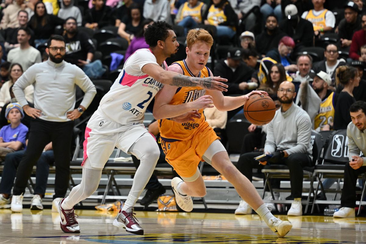 South Bay Lakers Luke Goode (21) drives to the basket during a G-League basketball game between the South Bay Lakers and Mexico City Capitanes Saturday, January 24, 2026 at UCLA Health Training Center in El Segundo, Calif.