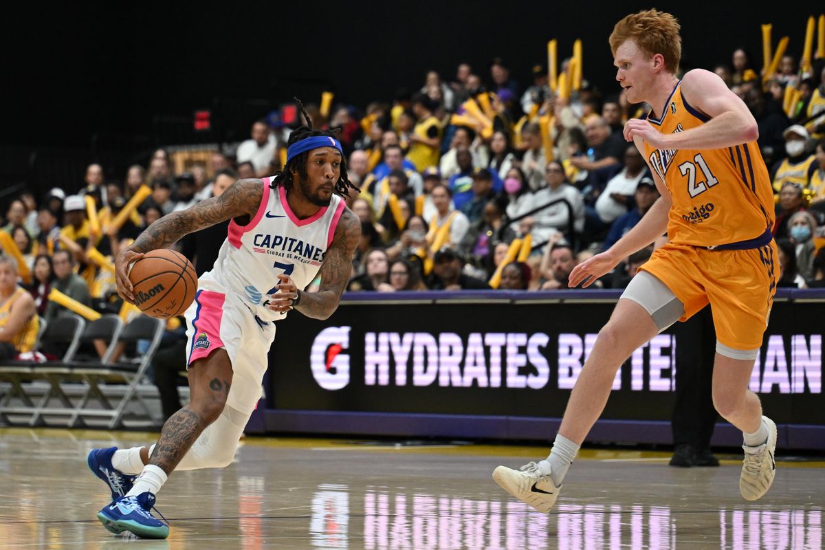 Mexico City Capitanes Guard Ahmad Caver (7) makes a move to the basket during a G-League basketball game between the South Bay Lakers and  and Mexico City Capitanes Saturday, January 24, 2026 at UCLA Health Training Center in El Segundo, Calif.