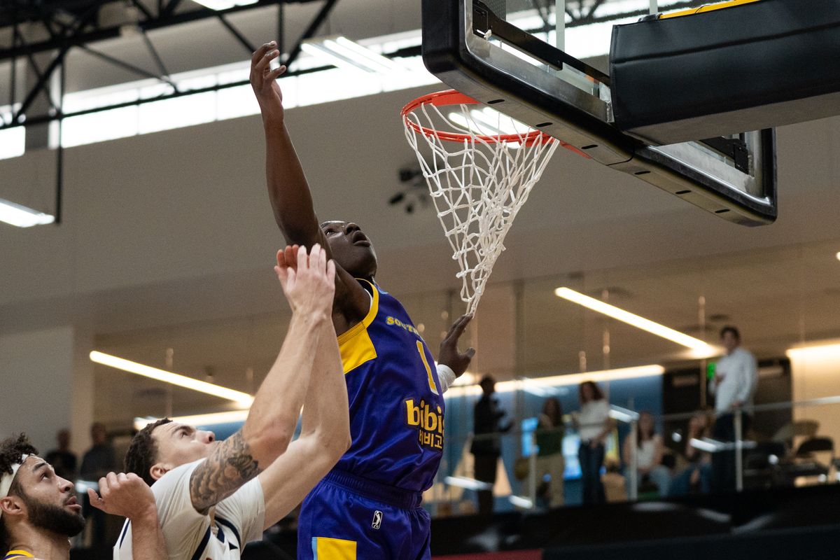 South Bay Lakers guard Adou Thiero (1) goes up for the block during an NBA G-League basketball game against the Grand Rapids Gold, Saturday March 21st, 2026 in El Segundo California