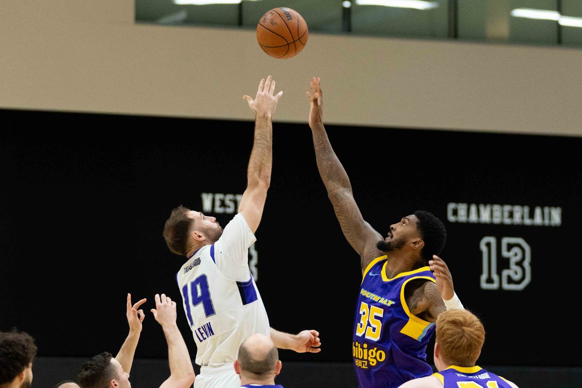 South Bay Lakers center Malik Williams (35), jumps for tip-off during an NBA G-League basketball game against the Stockton Kings, Tuesday March 24th, 2026 in El Segundo California
