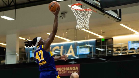 Three-point barrage from Stockton Kings hands South Bay Lakers rare home loss  taken AT UCLA HEALTH TRAINING CENTER (South Bay Lakers)