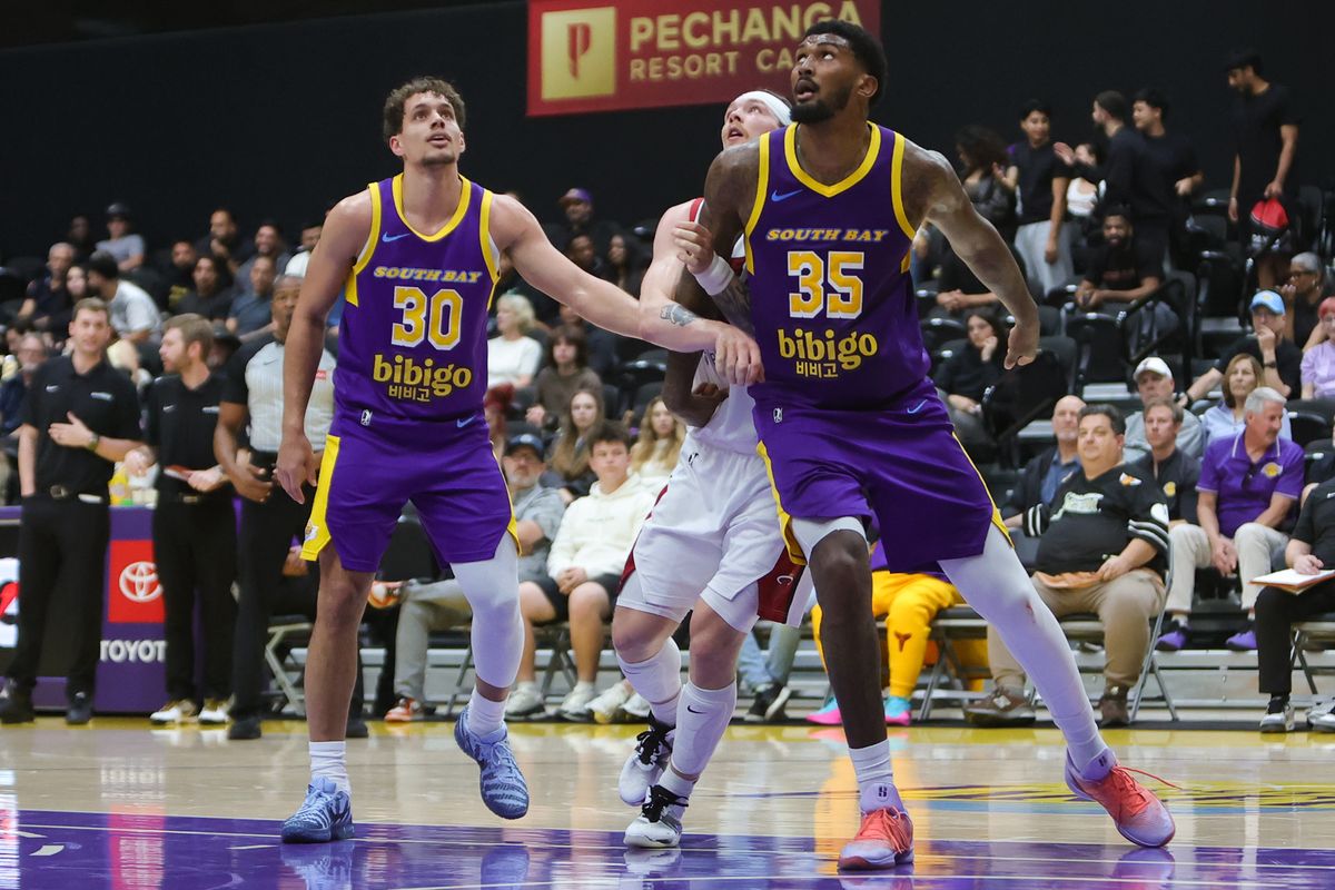 South Bay Lakers guard Chris Manon (30) and center Malik Williams (35) box out a Sioux Falls Skyforce player during G League game against the Sioux Falls Skyforce on March 26, 2026 in El Segundo, CA.