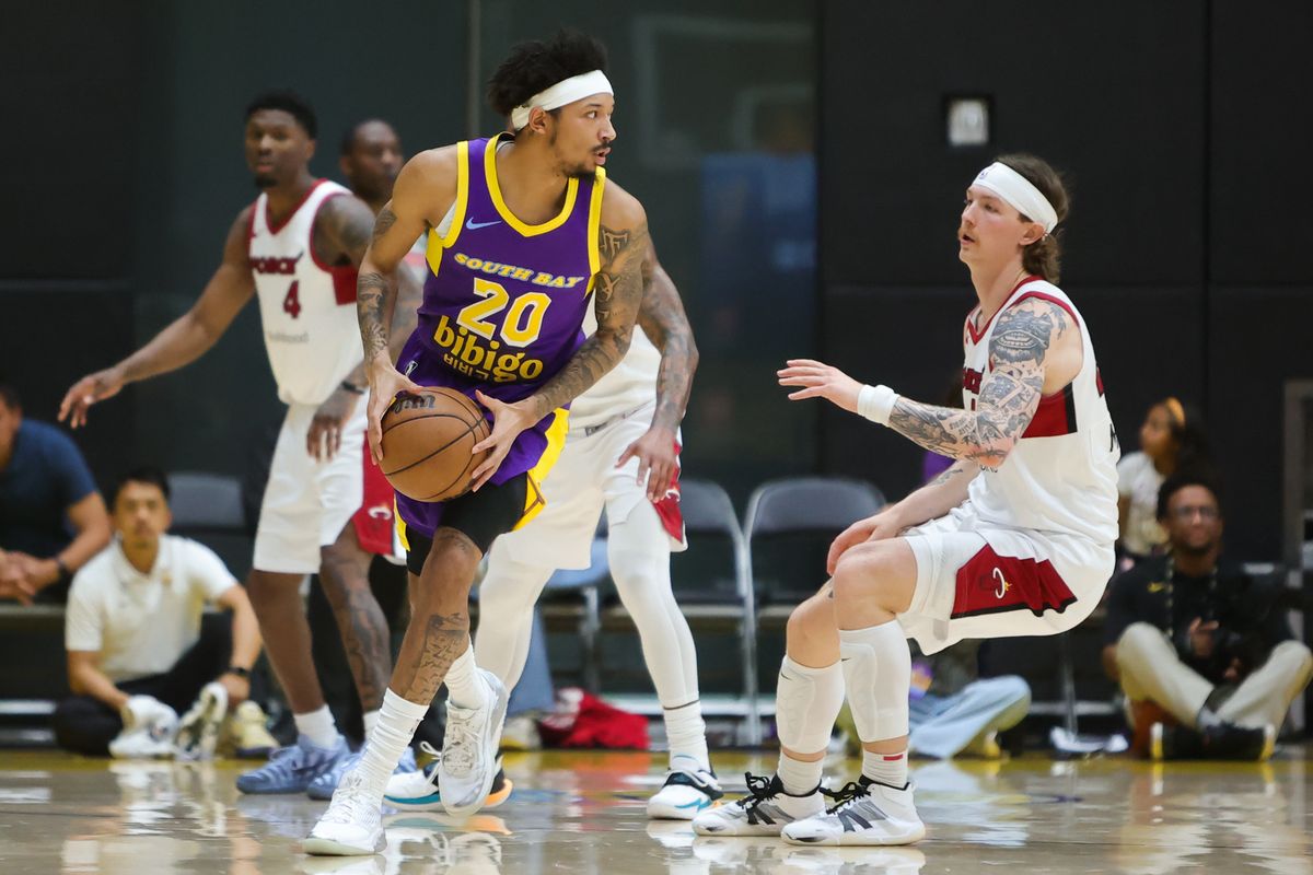 South Bay Lakers guard Nick Smith Jr. (20) looks to pass the basketball during  G League game against the Sioux Falls Skyforce on March 26, 2026 in El Segundo, CA.