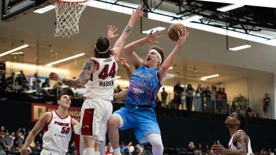 TST Images: South Bay Lakers beat Sioux Falls Skyforce 140-132, in El Segundo taken at UCLA Health Training Center (South Bay Lakers). Photo by Robert Talamantes - The Sporting Tribune