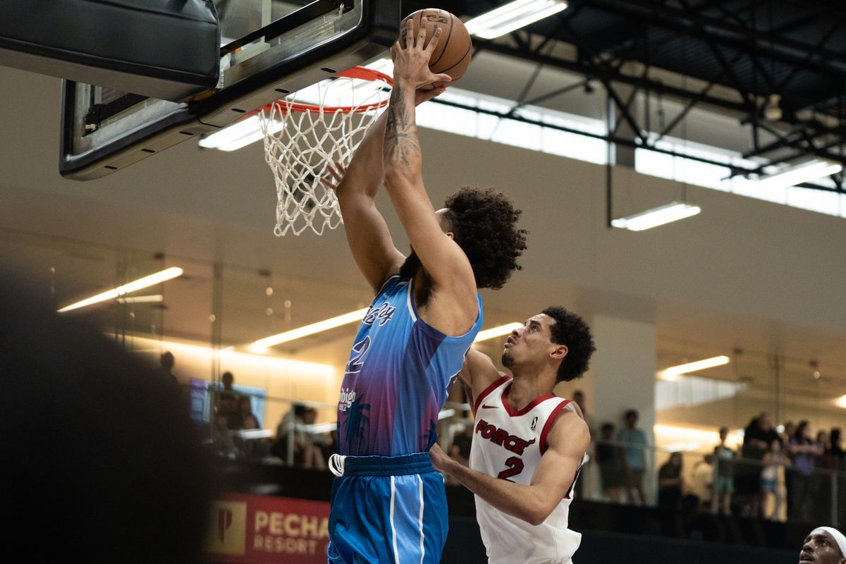 South Bay Lakers forward Anton Watson (22) grabs a rebound and goes back up with it for two points during G League game against the Sioux Falls Skyforce on March 28, 2026 in El Segundo, CA.